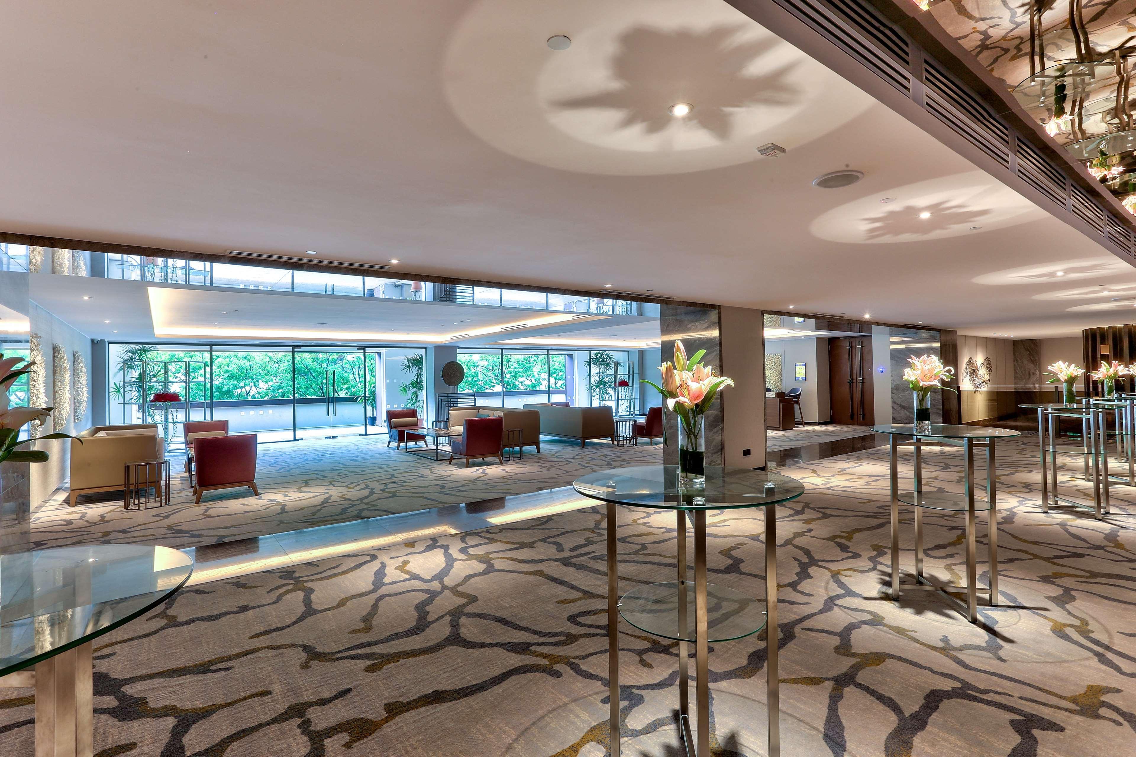 Hilton Kota Kinabalu Otel Dış mekan fotoğraf Lobby