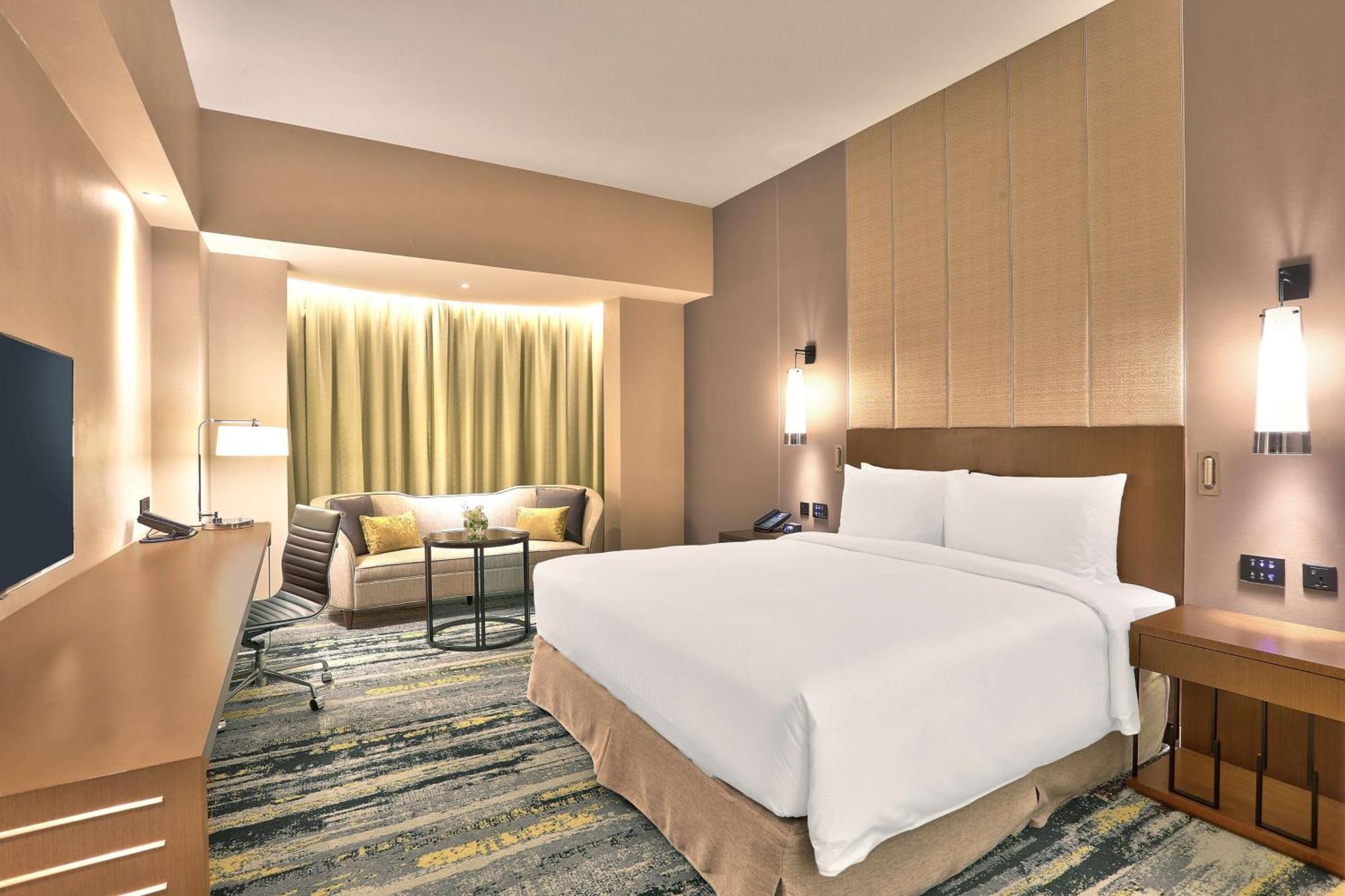 Hilton Kota Kinabalu Otel Dış mekan fotoğraf